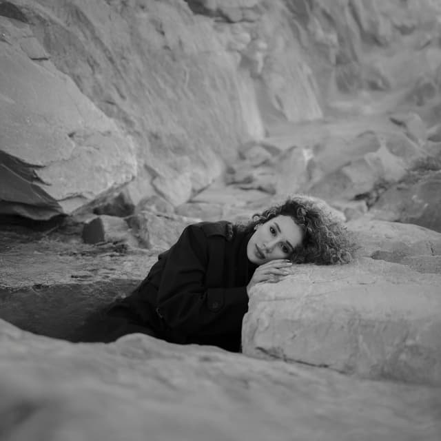 Album cover art for Ben Değilim