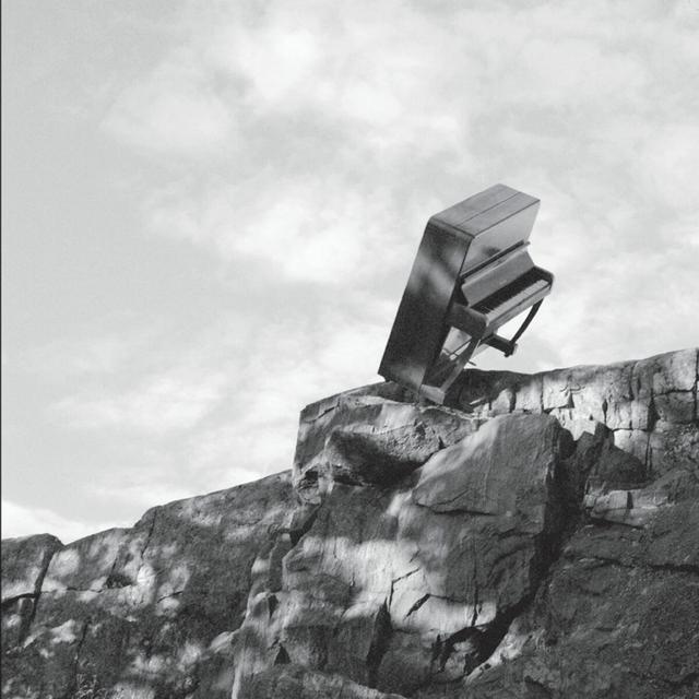 Album cover art for Saanko Jäädä Yöksi