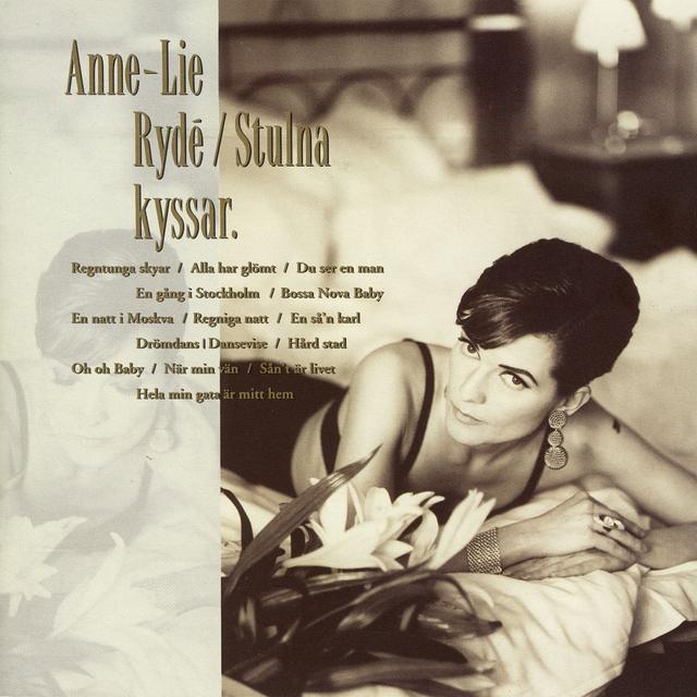 Album cover art for Stulna Kyssar