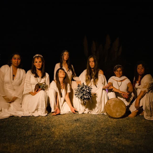 Album cover art for Vuelvo al Amor