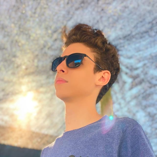 Album cover art for This Is Fede