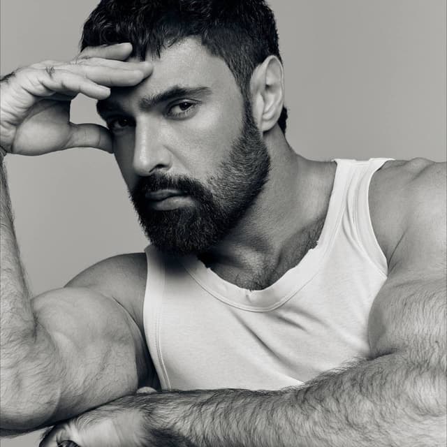 Album cover art for Знаєш