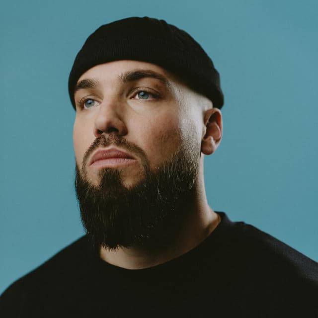 Album cover art for Überlebt