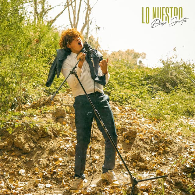 Album cover art for Lo Nuestro