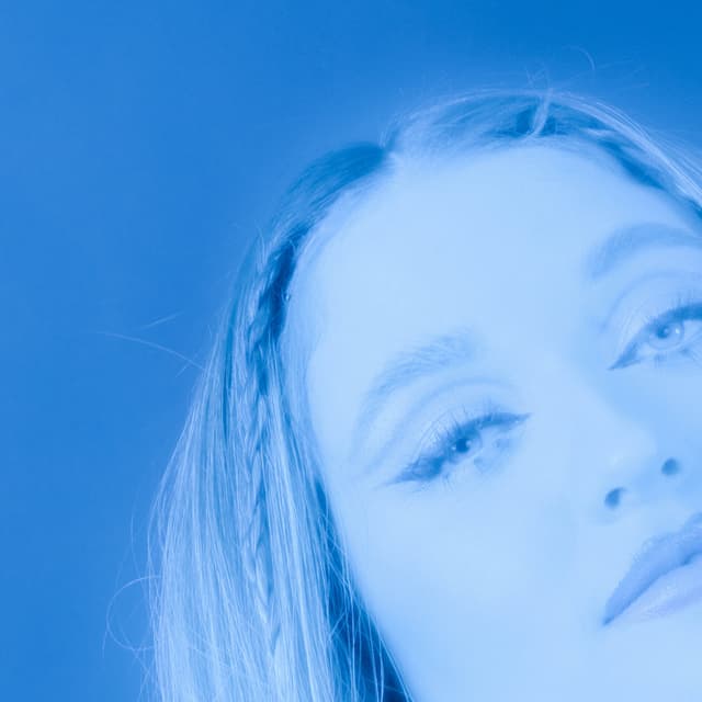 Album cover art for Mejor Que Nunca