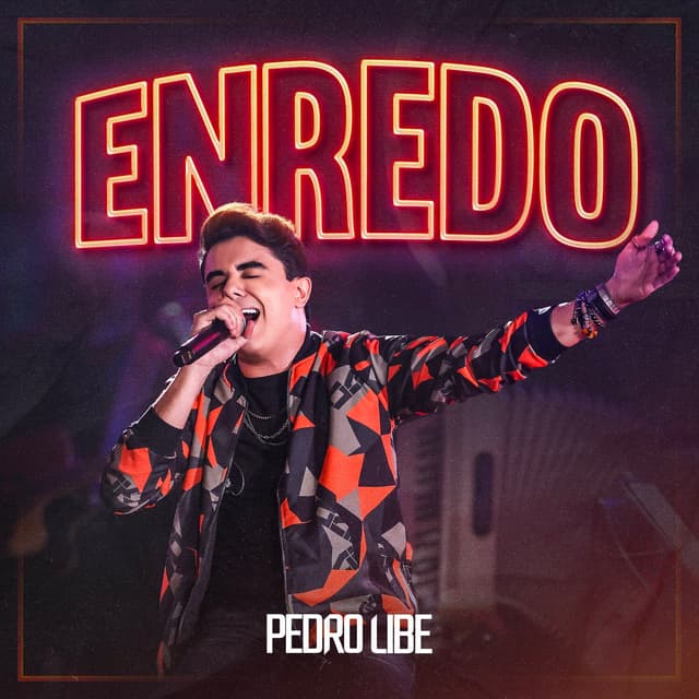Album cover art for Enredo