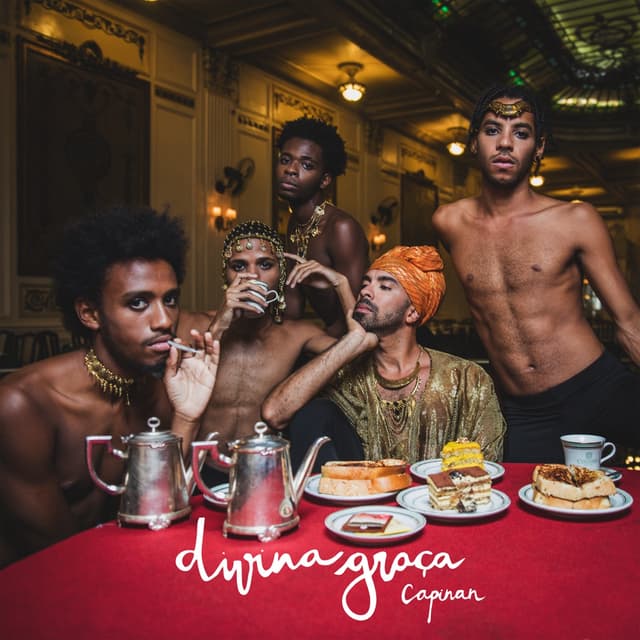 Album cover art for Divina Graça