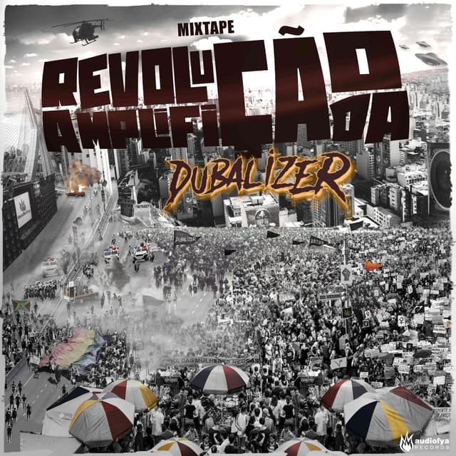 Album cover art for Revolução Amplificada