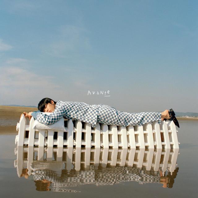 Album cover art for Avante