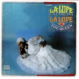 Album cover art for La Lupe Es la Reina