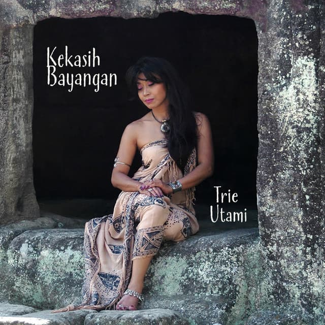 Album cover art for Kekasih Bayangan
