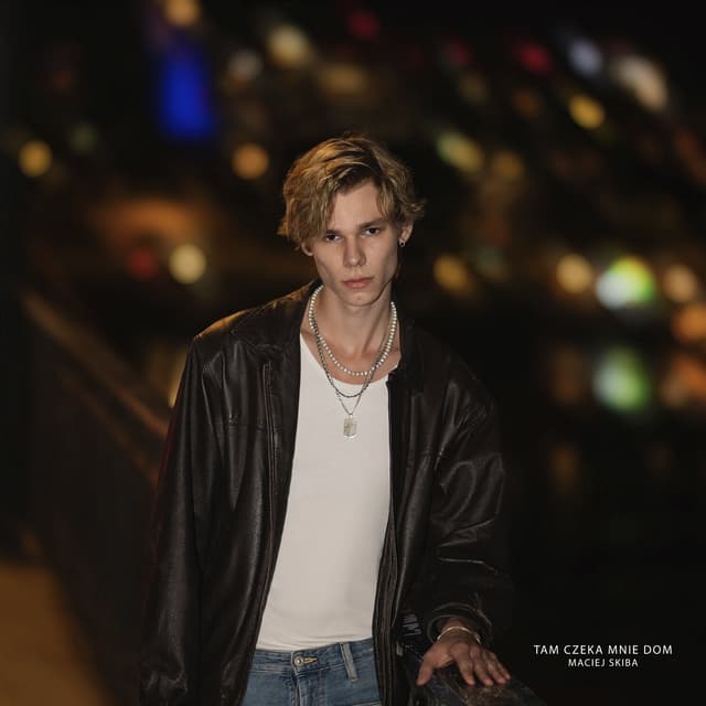 Album cover art for Tam czeka mnie dom