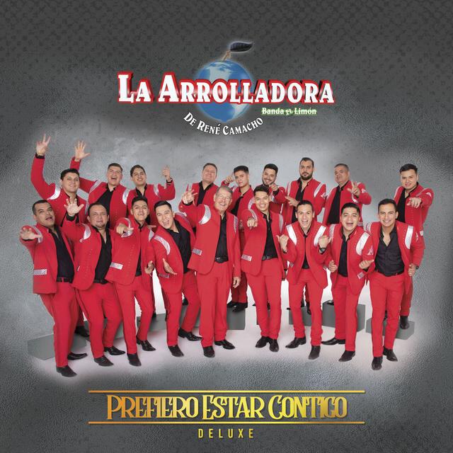 Album cover art for Prefiero Estar Contigo