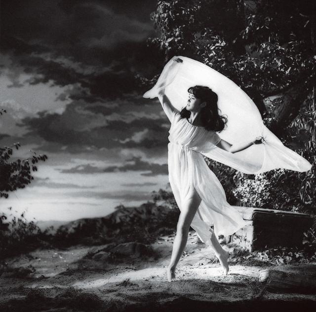 Album cover art for はじめまして