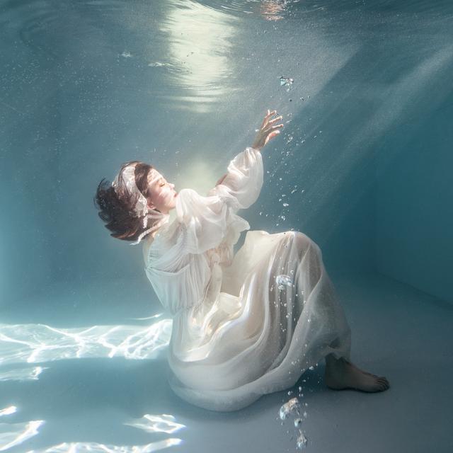 Album cover art for 今日も生きてて偉いね
