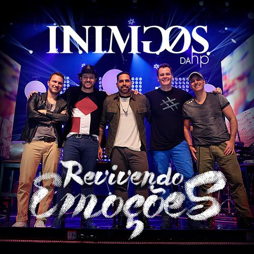 Album cover art for Revivendo Emoções Ao Vivo