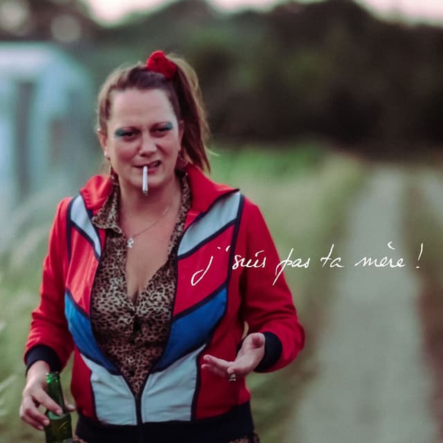 Album cover art for J'suis pas ta mère