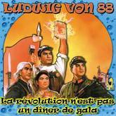 Album cover art for La révolution n est pas un dîner de gala