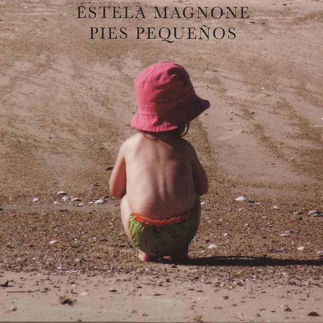 Album cover art for Pies pequeños
