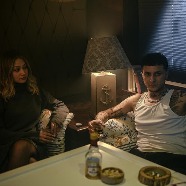 Album cover art for AMA BİRLİKTE
