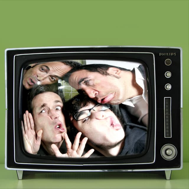 Album cover art for Telebasura