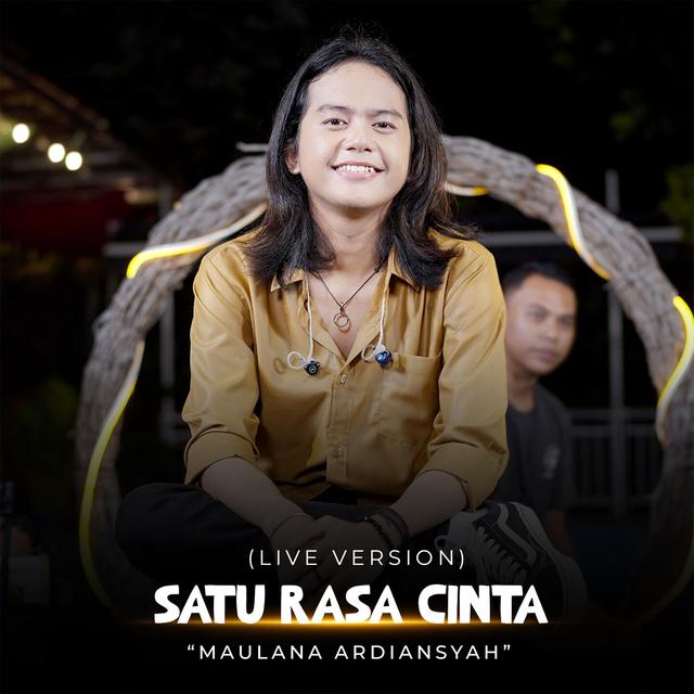 Album cover art for Satu Rasa Cinta