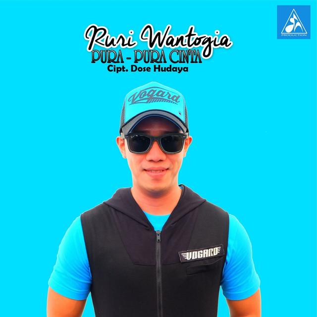 Album cover art for Pura-Pura Cinta
