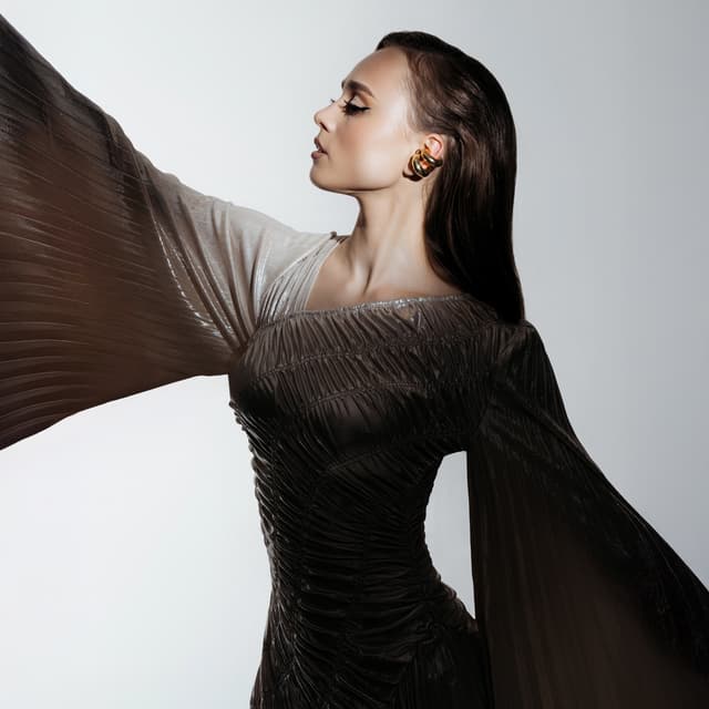 Album cover art for Не отпускай