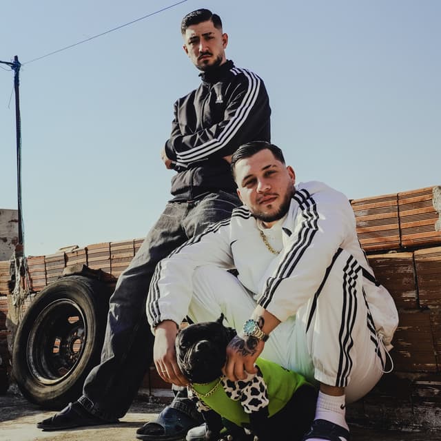 Album cover art for Bir Telefon ALO