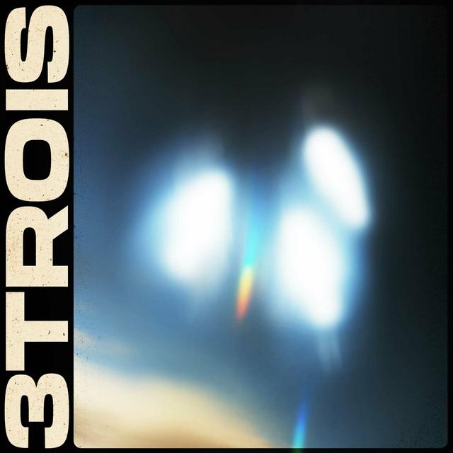 Album cover art for 3TROIS