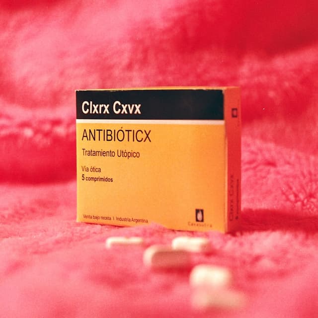 Album cover art for Antibióticx