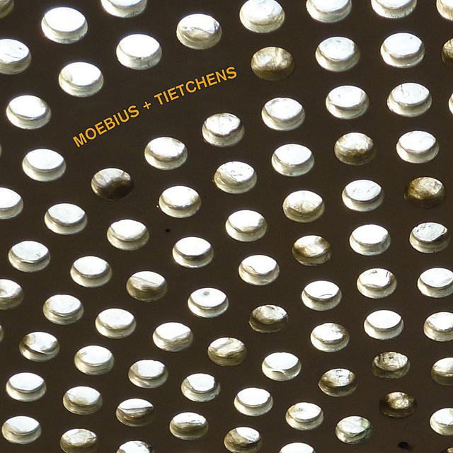 Album cover art for Moebius + Tietchens