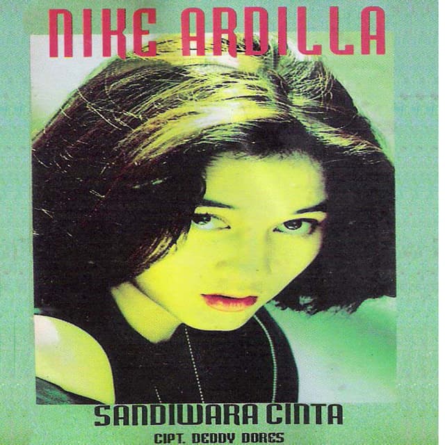 Album cover art for Sandiwara Cinta