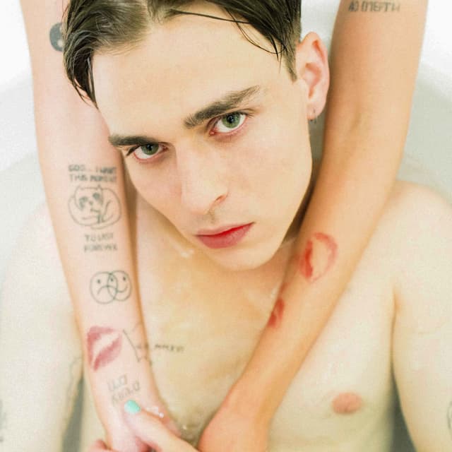 Album cover art for Ты, десерты и искусство