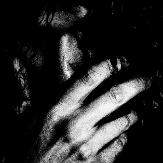 Album cover art for La voix des gens qui sont morts - Single