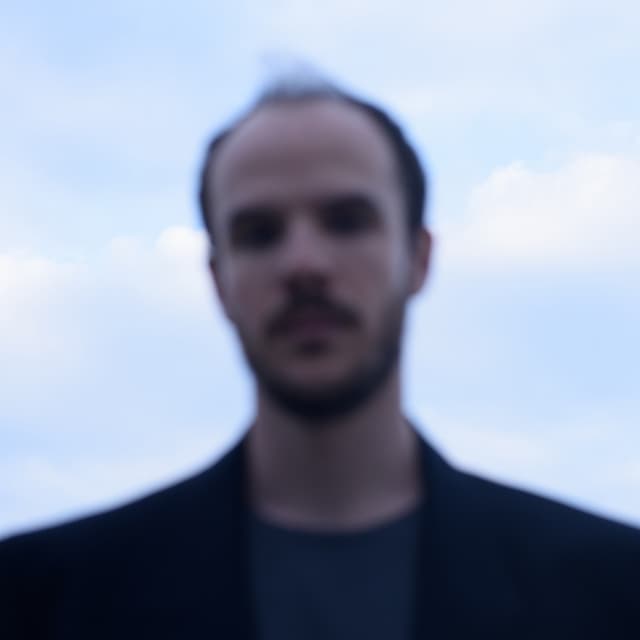 Album cover art for היום יהיה שקט
