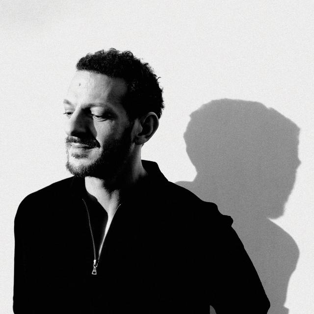 Album cover art for Y en a encore