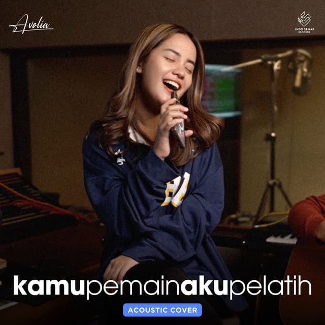 Album cover art for Kamu Pemain Aku Pelatih (Acoustic Version)