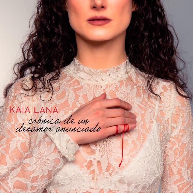 Album cover art for Crónica de un Desamor Anunciado