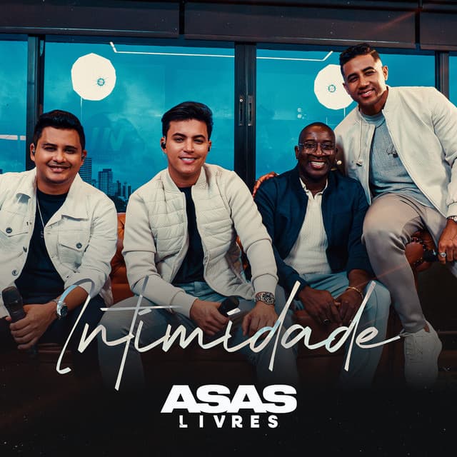 Album cover art for Intimidade