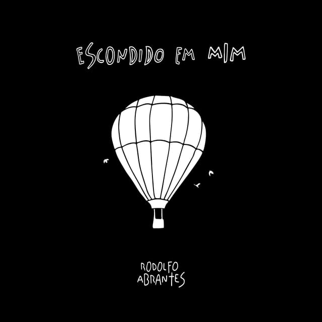 Album cover art for Escondido Em Mim