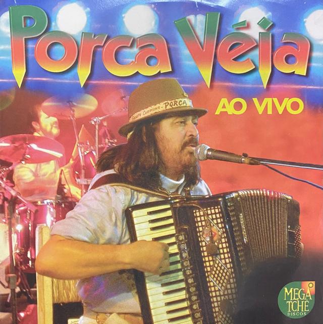 Album cover art for PORCA VÉIA AO VIVO