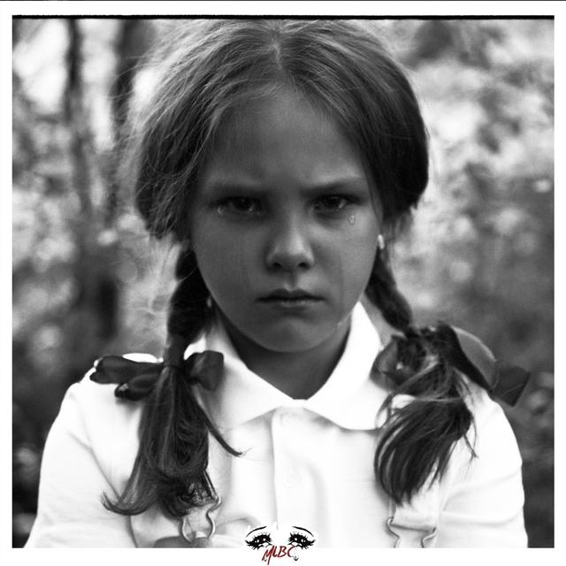 Album cover art for Плакса