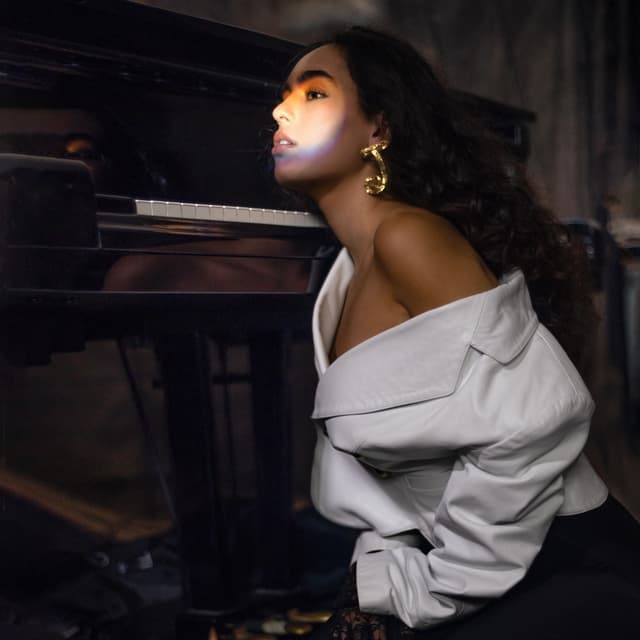 Album cover art for נועם קלינשטיין