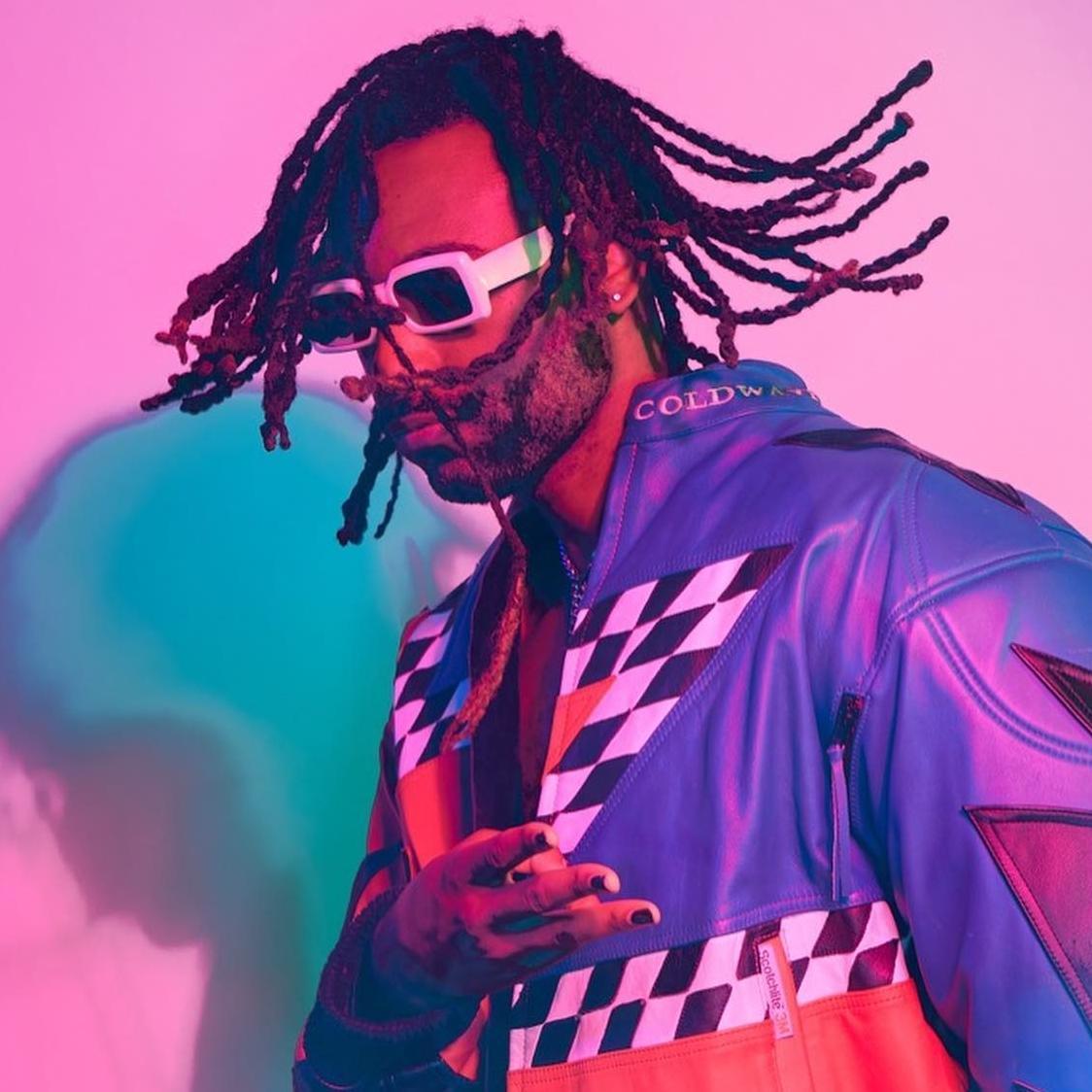 Dynamic cover art