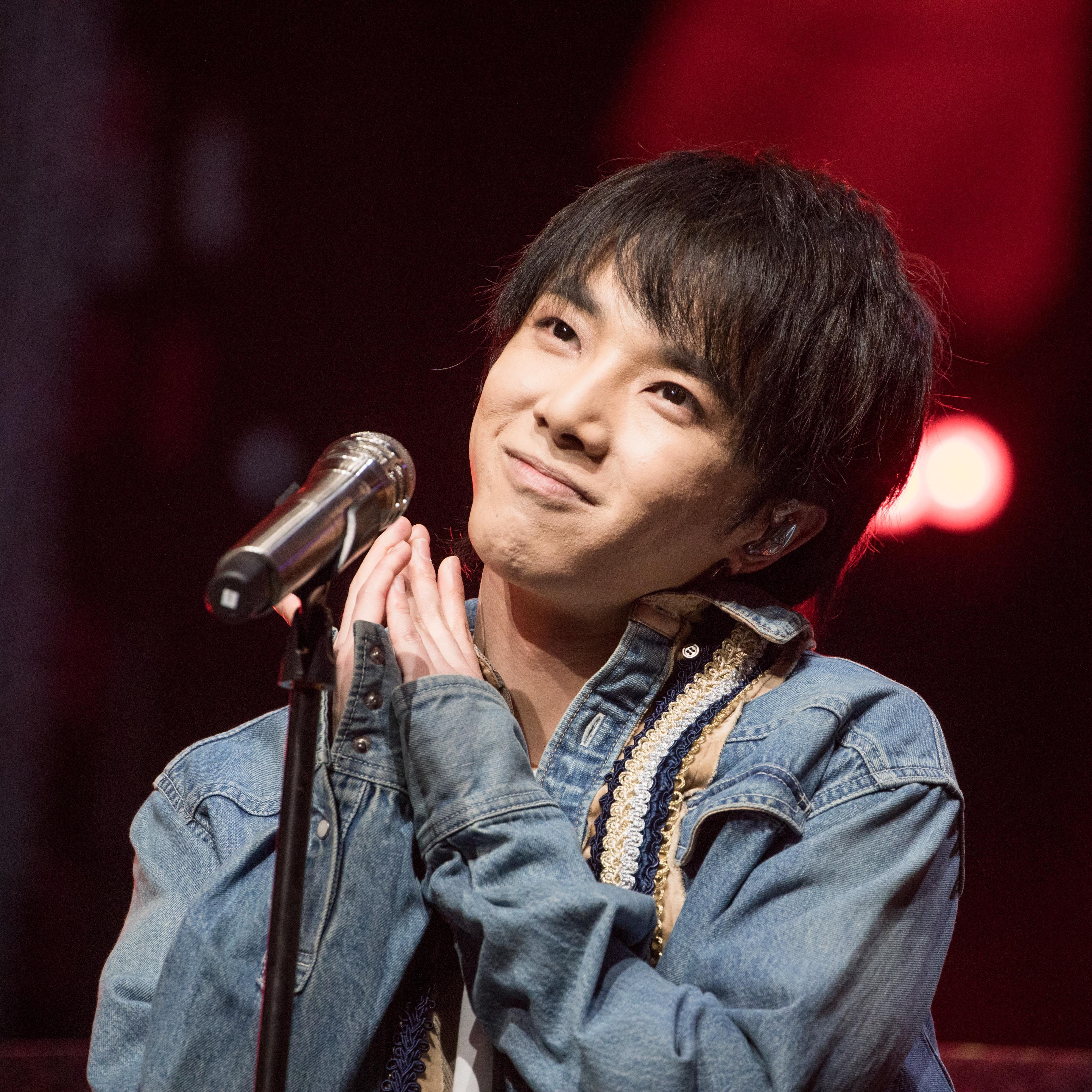 华晨宇 (Hua Chen Yu)