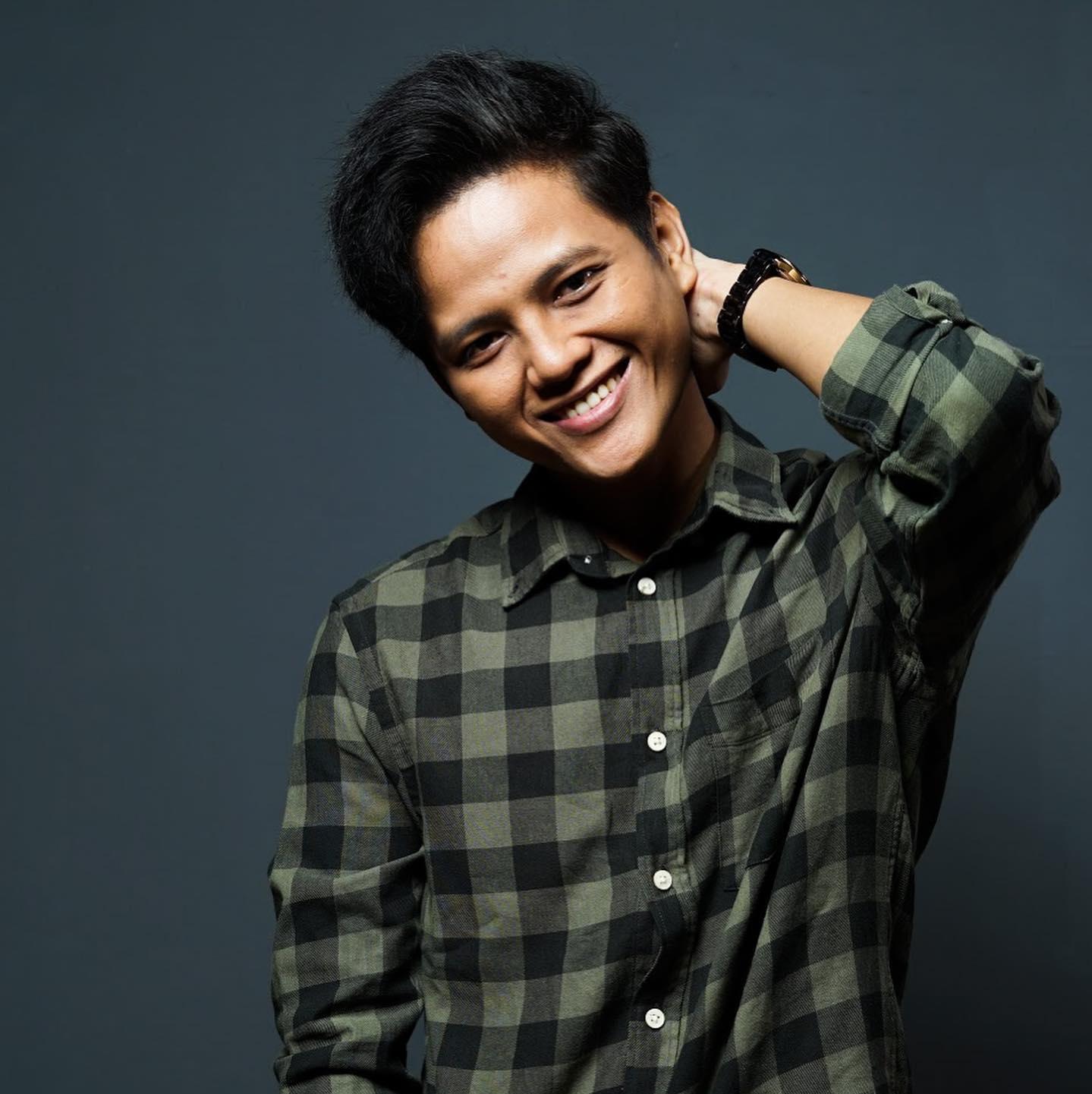 Artist chip image