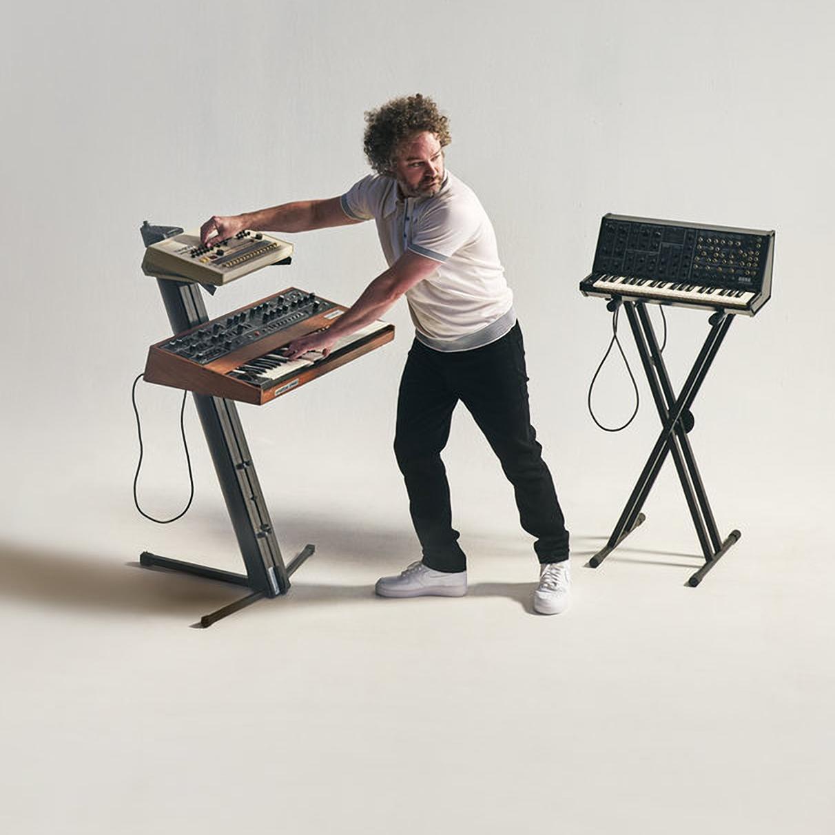 Dynamic cover art