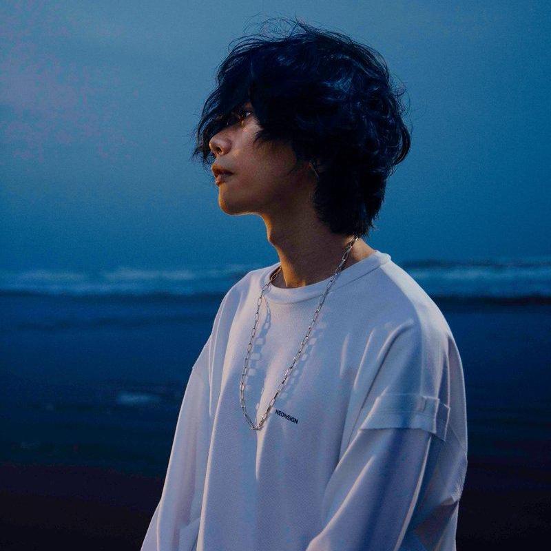 米津玄師 (Kenshi Yonezu)