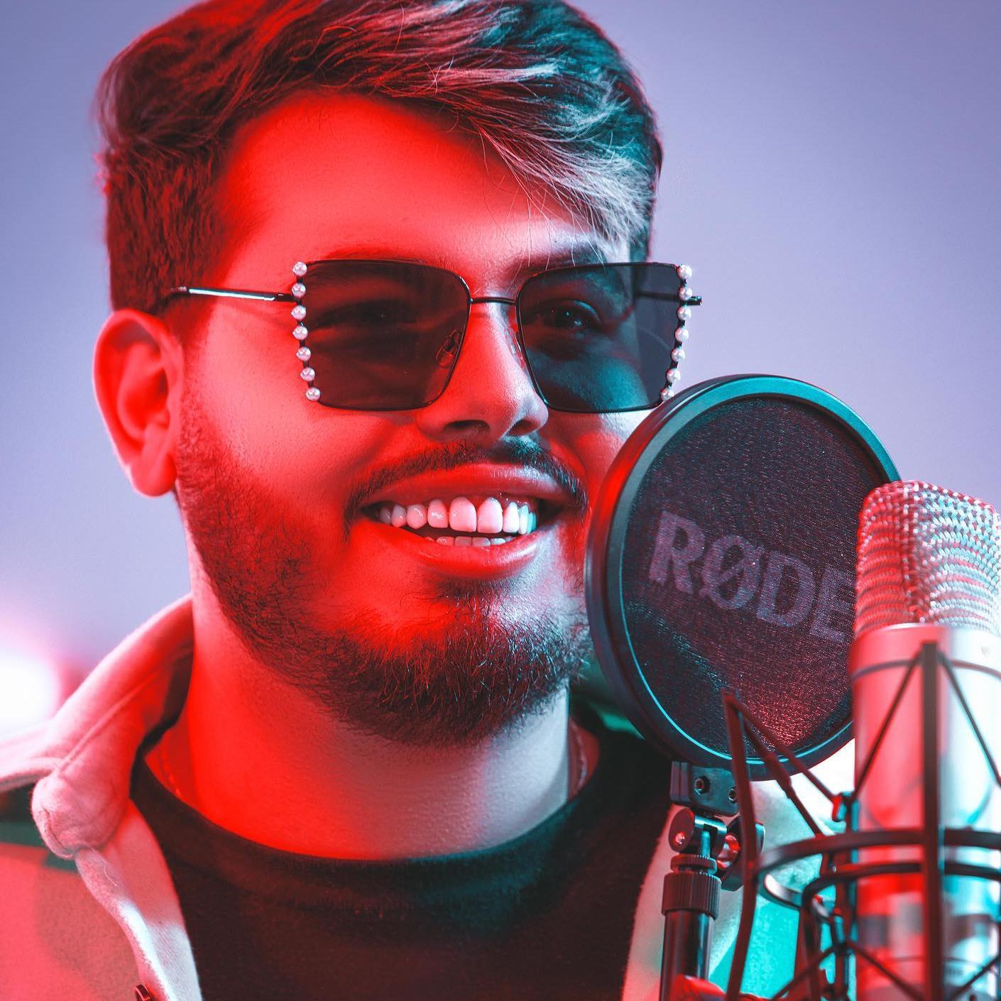 Dynamic cover art